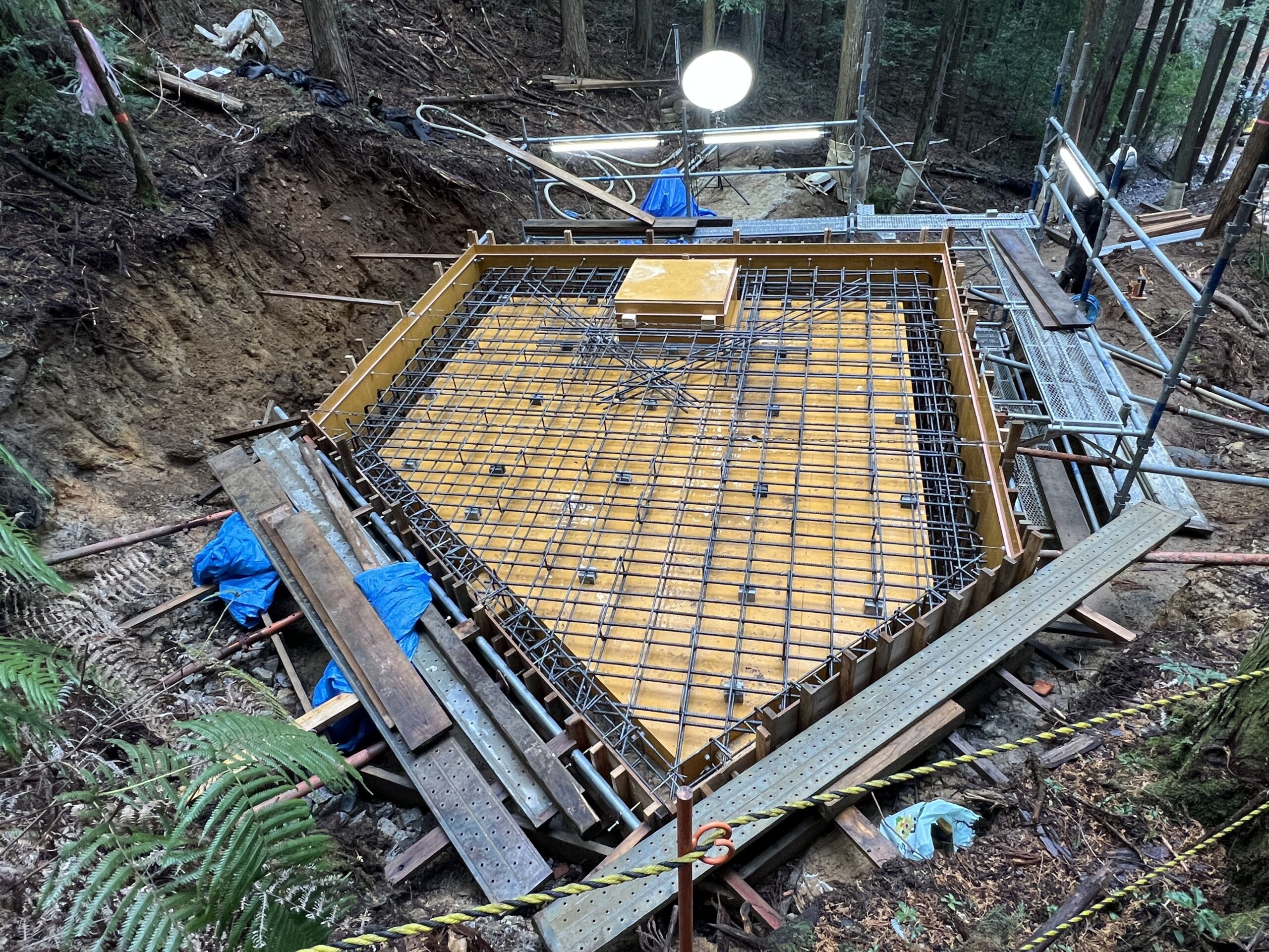 貯水槽　コンクリート工事中6