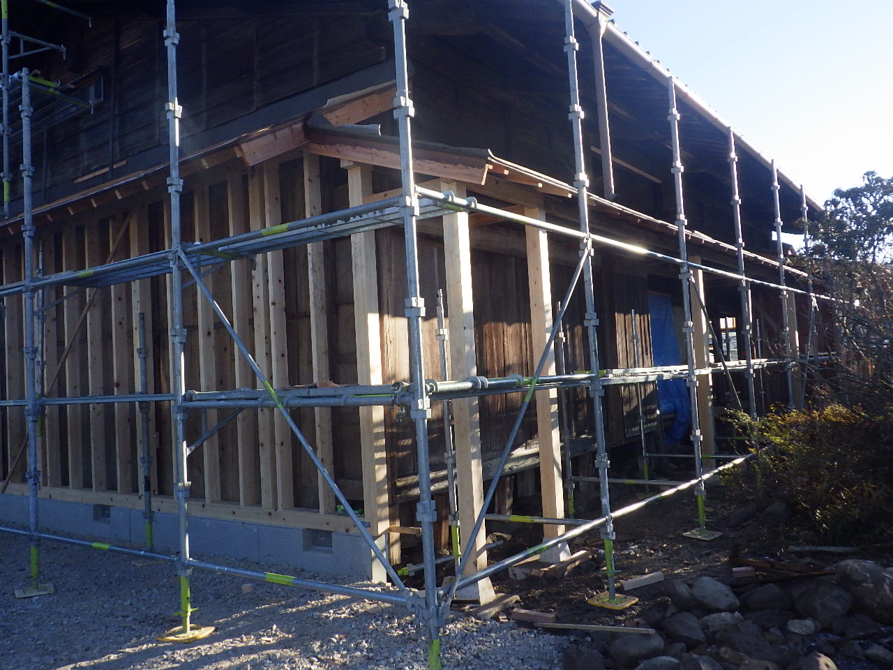 古民家　工事中　外観2