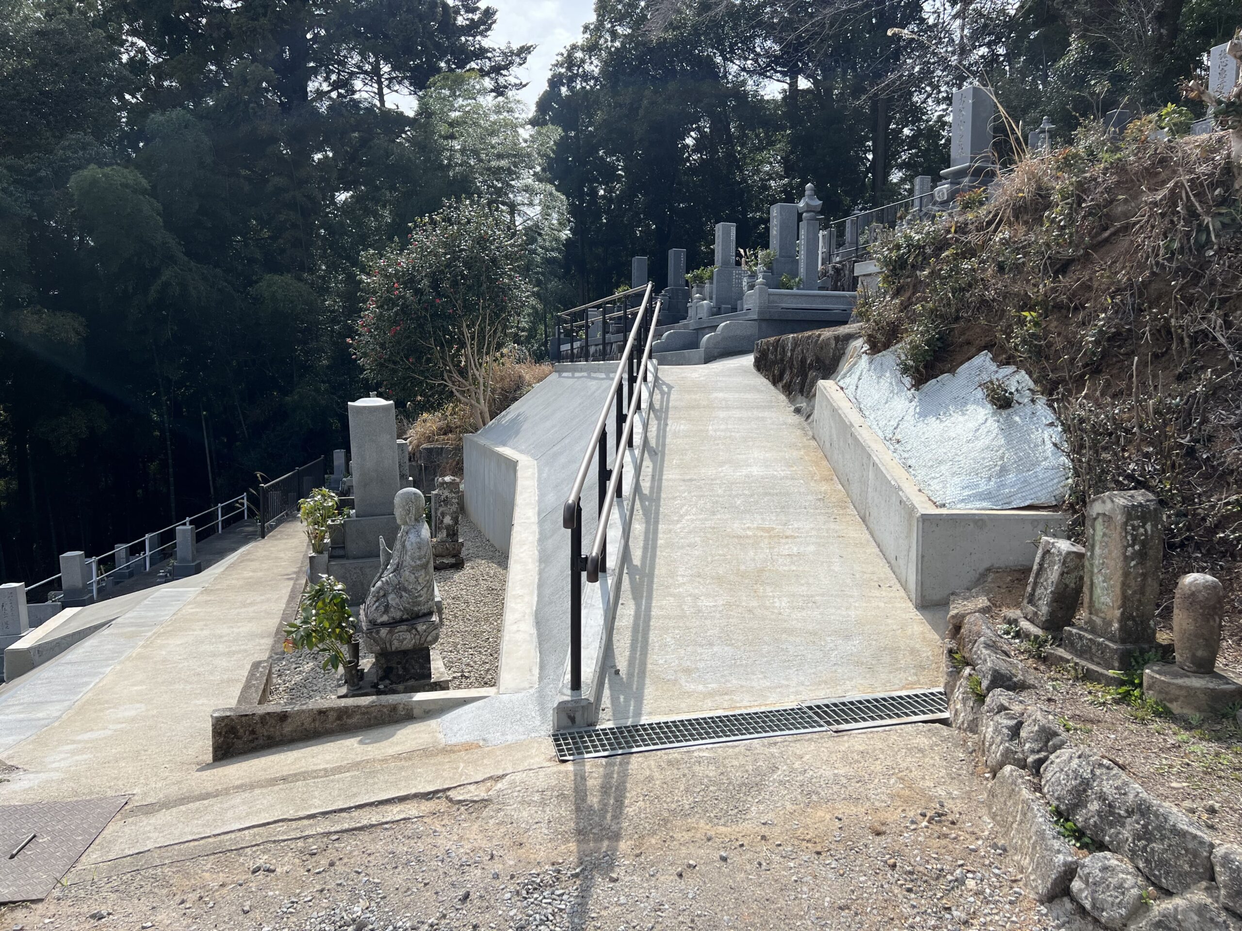 墓地　コンクリート工事　完成後