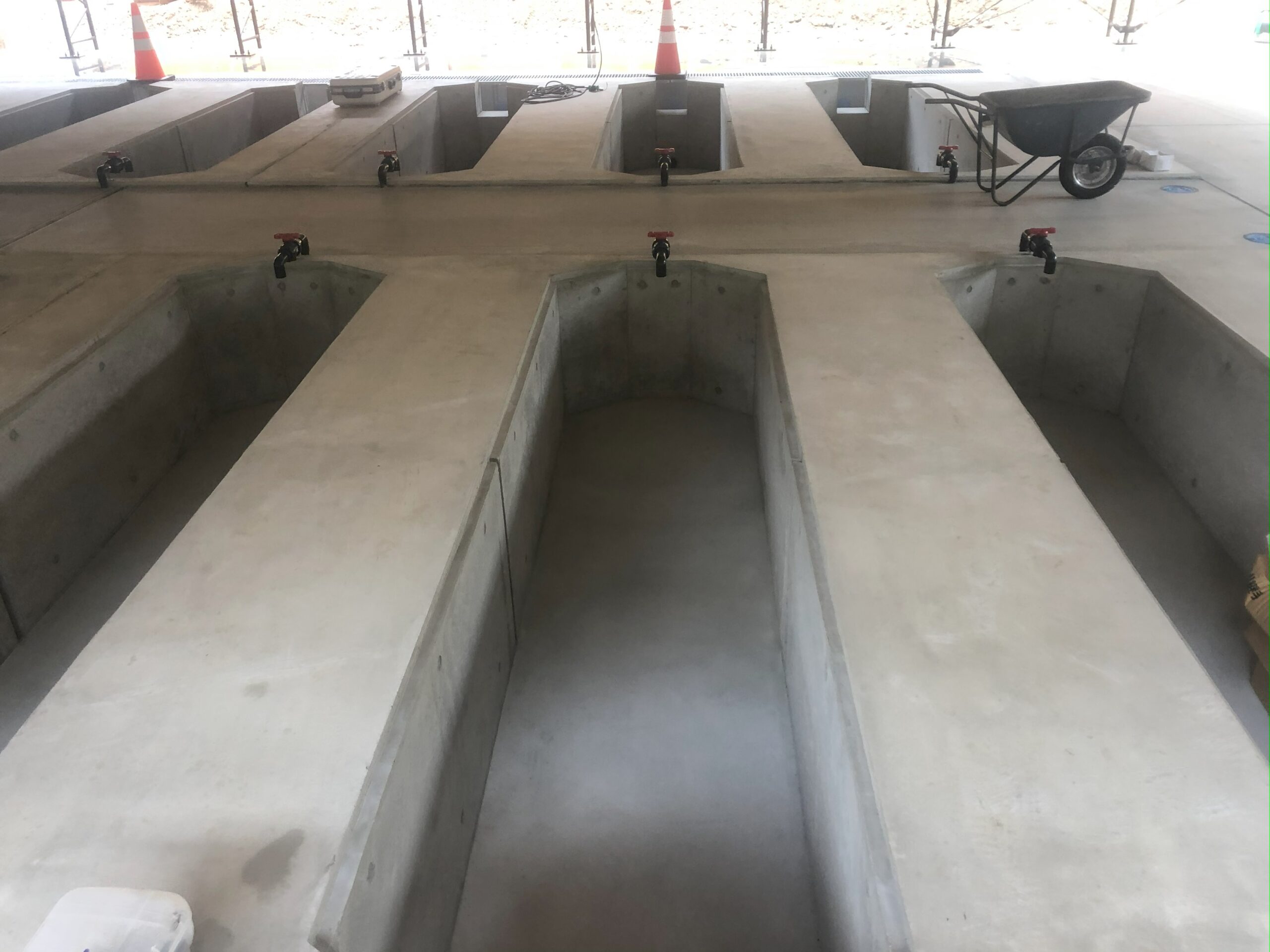 養殖場コンクリート工事　完成後