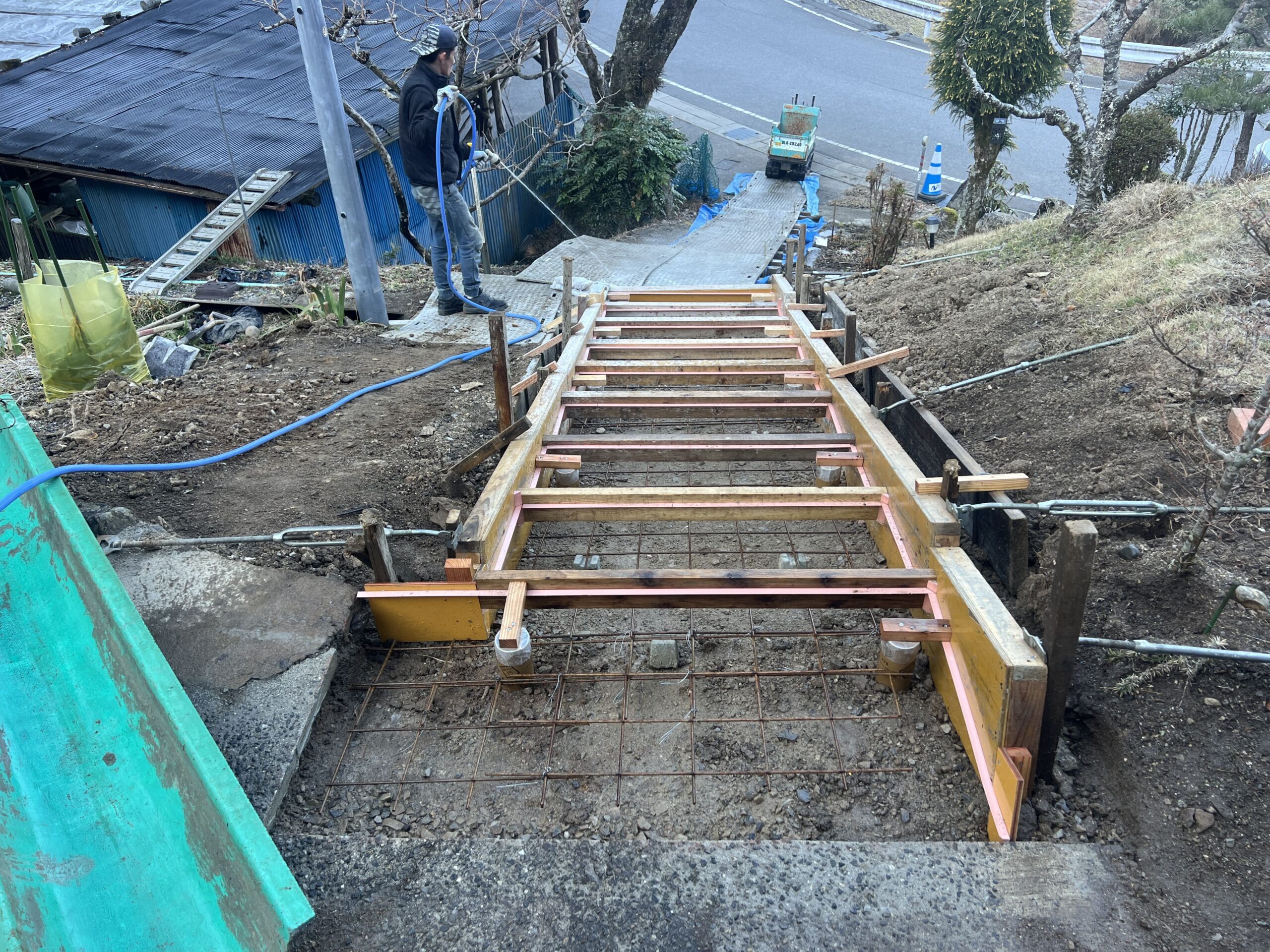 アプローチ　作業中