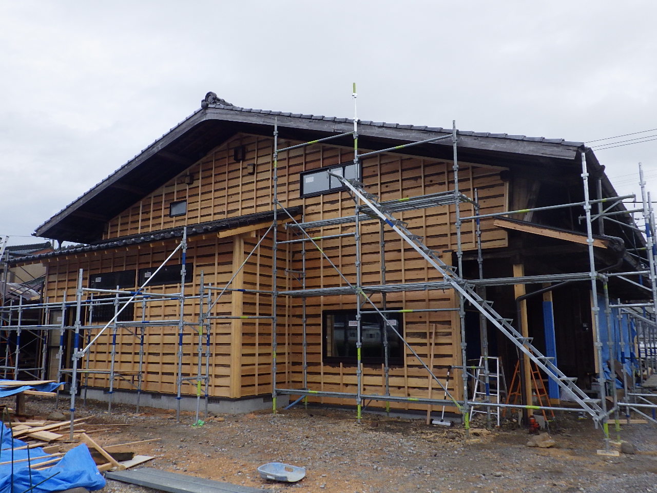 古民家　工事中　外観