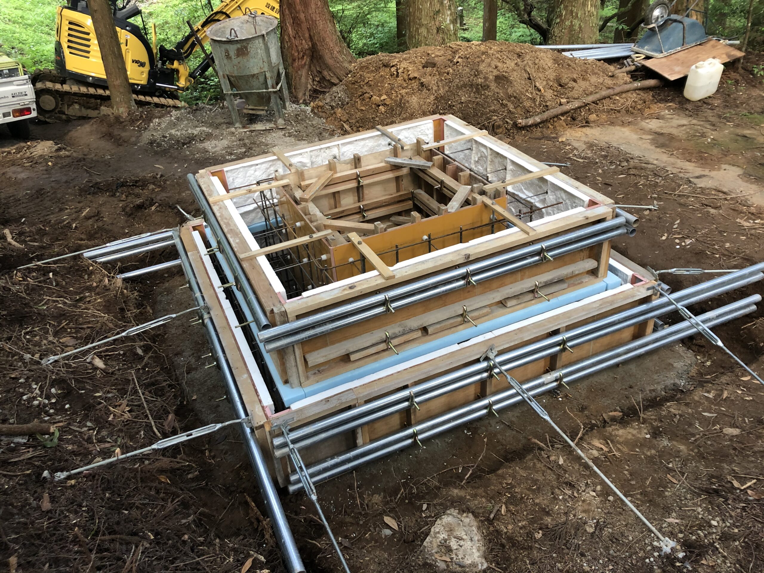 基礎工事　作業中2